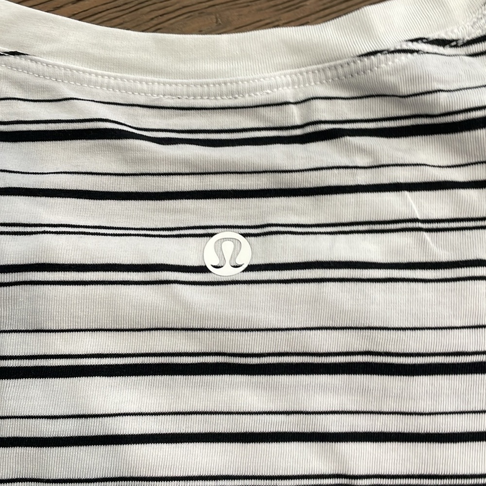 Lululemon Striped Black and White Crop T-Shirt - Picture 3 of 3